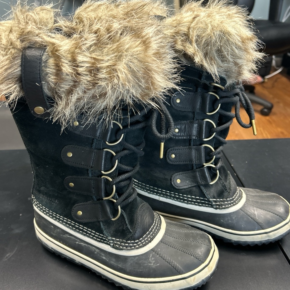 Sorel Women's Black Fur-Lined Winter Boots